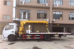 高港附近汽车轮胎更换